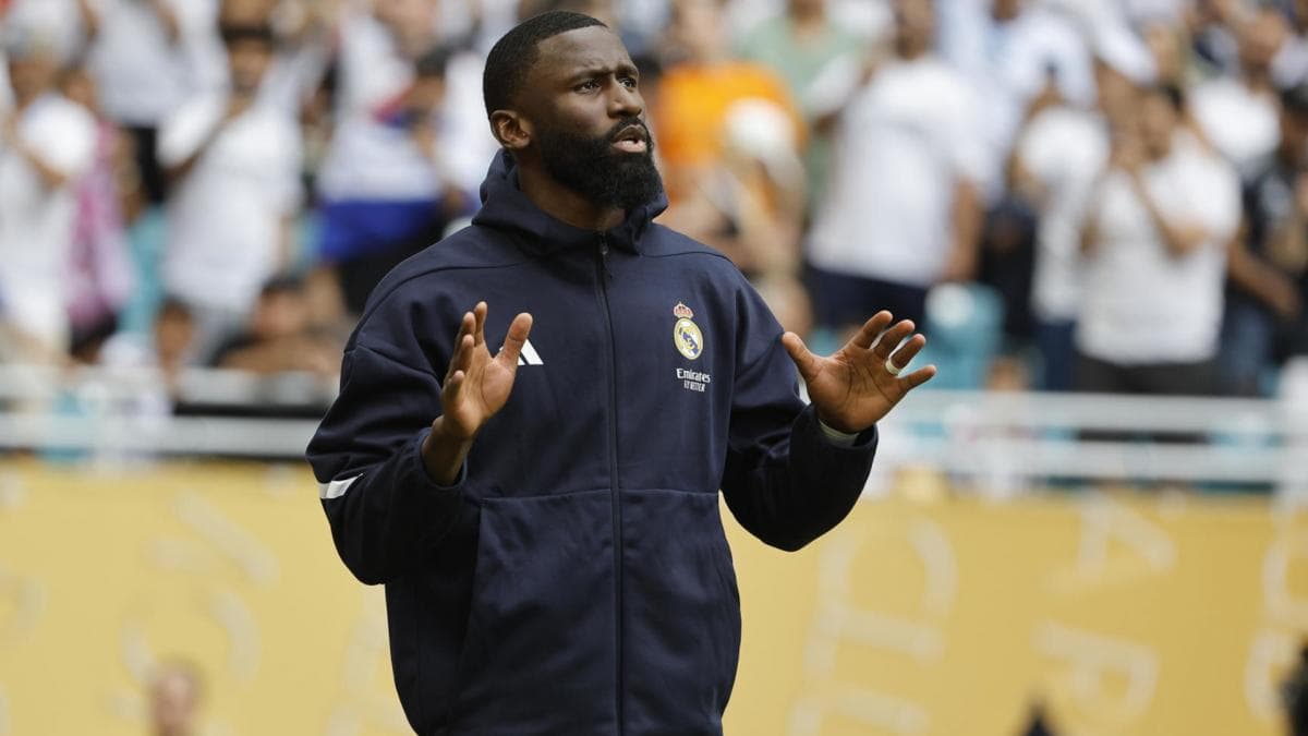 Real Madrid - Rüdiger s'emporte violemment contre un coéquipier