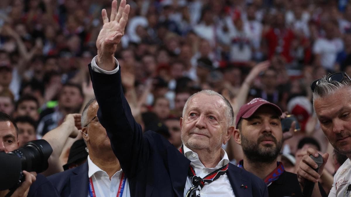 Ligue Europa : Aulas brise le silence après l'élimination de l'OL