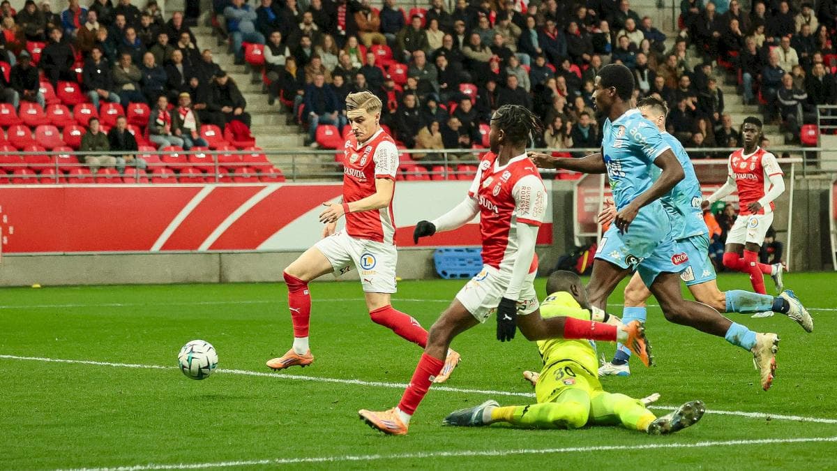 L2 J27 : Rodez renverse Reims, le Red Star domine Dunkerque