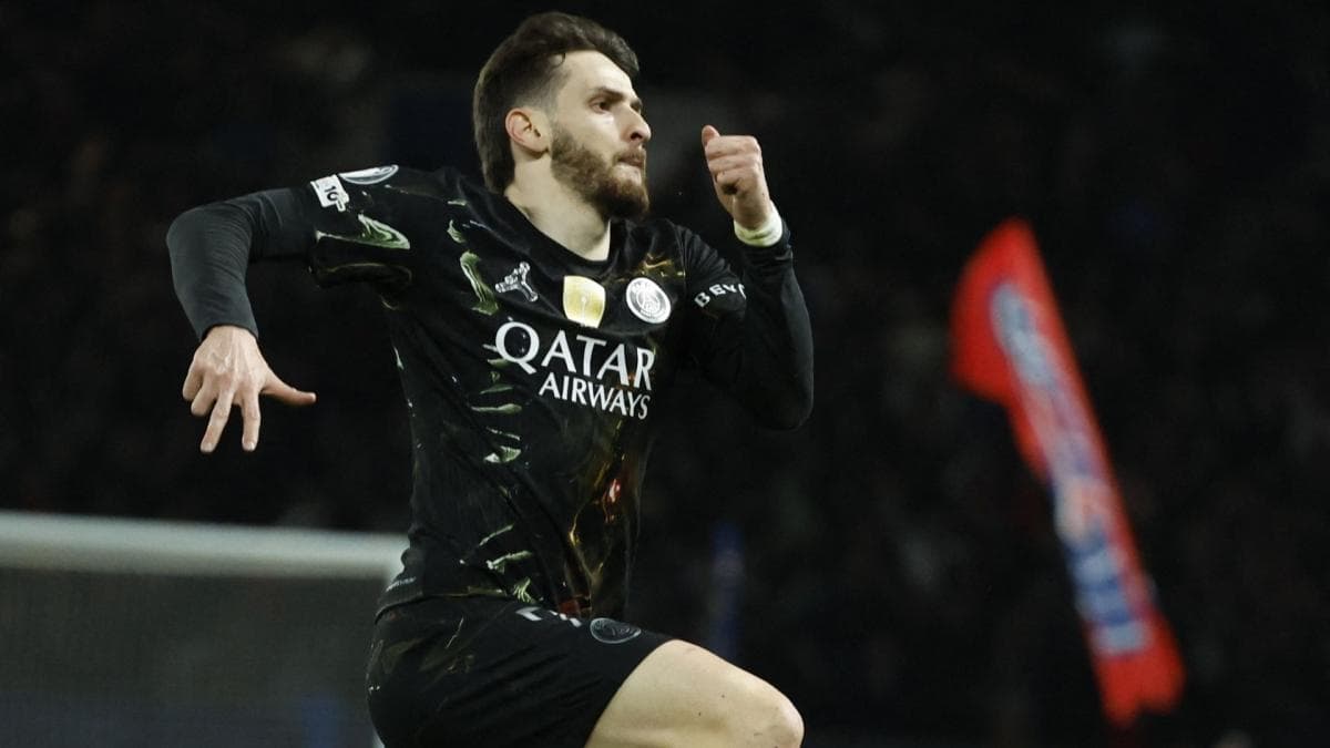 PSG : Kvaratskhelia pulvérise un record vieux de 27 ans en C1