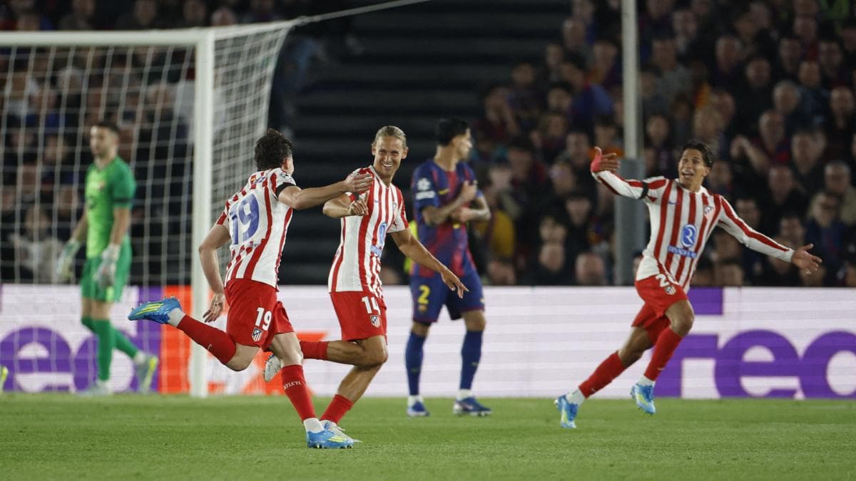 Barcelone réduit à dix, l'Atlético tient sa revanche en C1