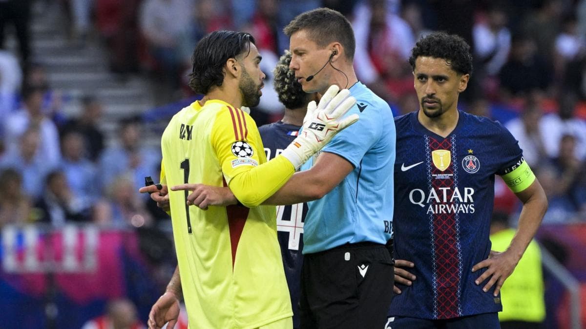 Arsenal refuse le piège de l'arbitrage - la presse anglaise se rebelle contre la victimite
