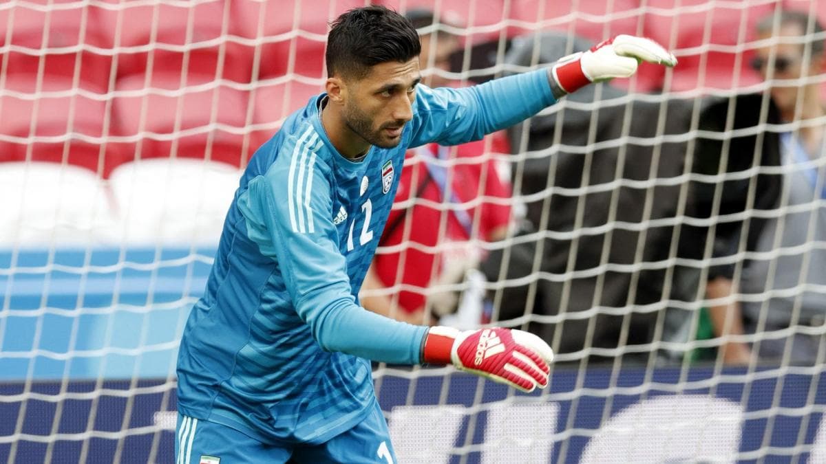 Iran : un ex-gardien international porté disparu après des messages critiques