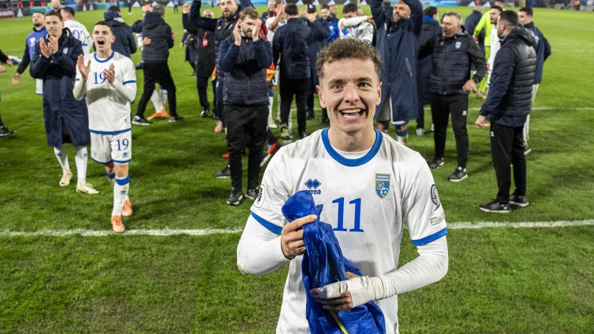 Barça : la piste surprenante Fisnik Asllani à 30M€