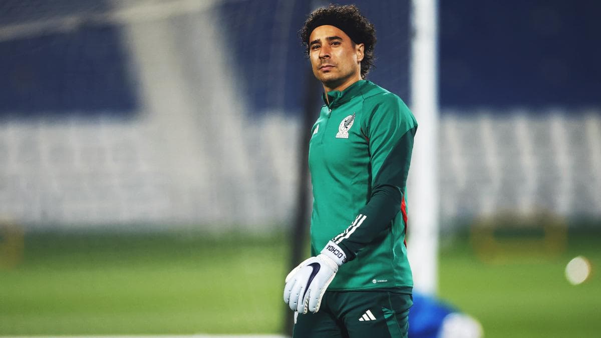 Ochoa à 40 ans, le Mexique parie sur ses fantômes