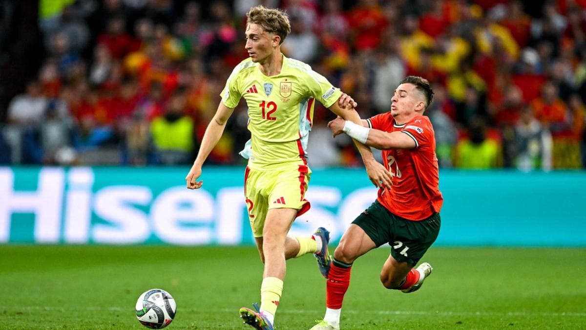 Huijsen brise le silence sur son absence de la liste Espagne pour 2026
