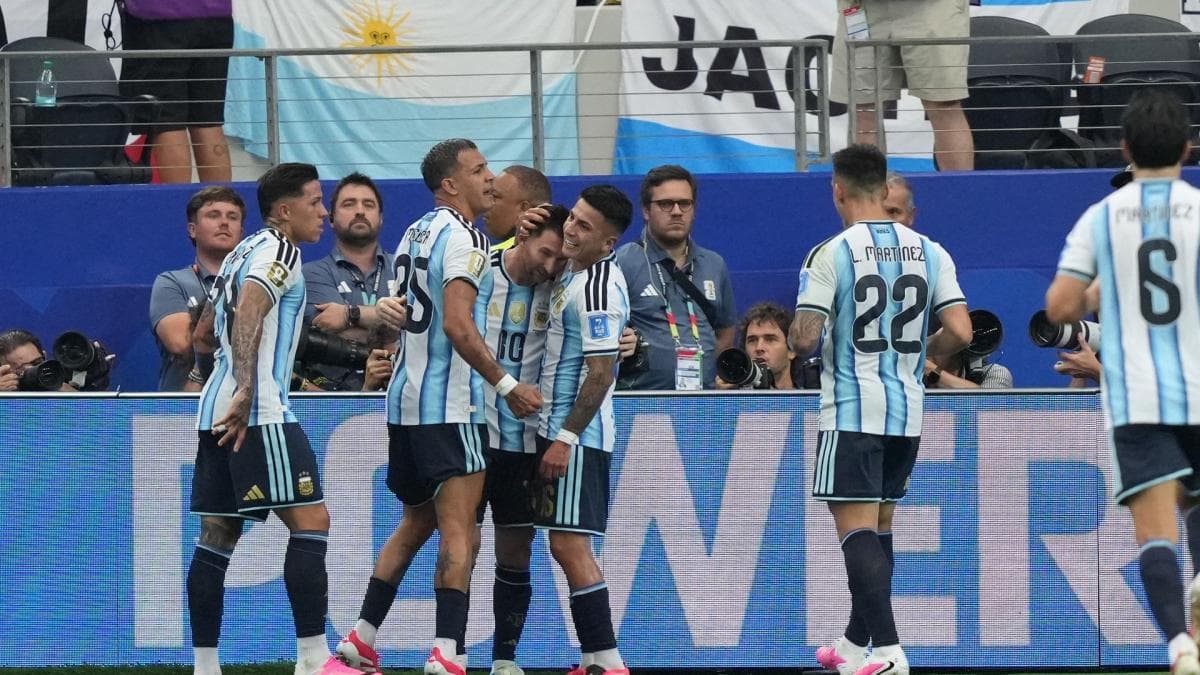 Messi inscrit l'histoire, l'Argentine pulvérise l'Autriche et file aux 16es