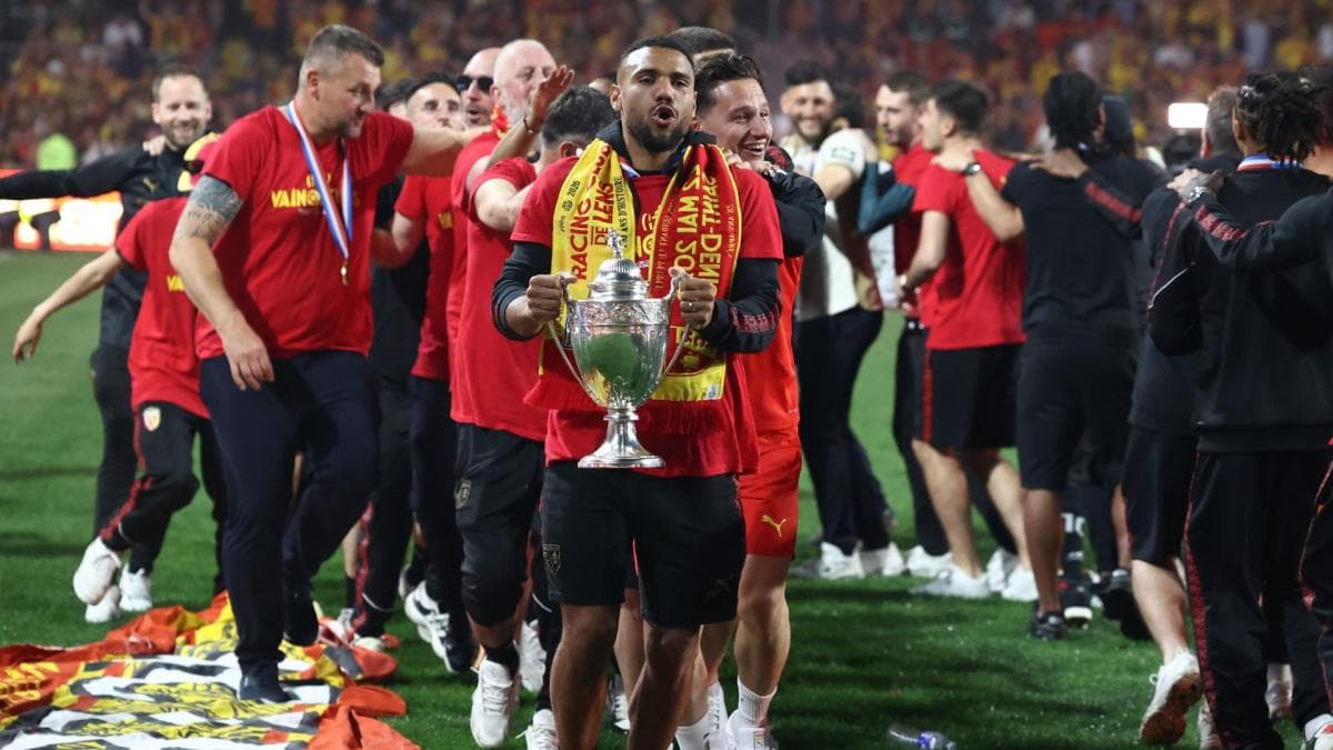 Lens sort enfin de l'oubli et soulève la Coupe de France