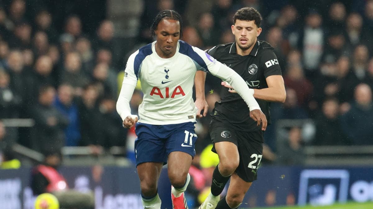 Tottenham rate le coche contre Leeds, la Premier League s'échappe