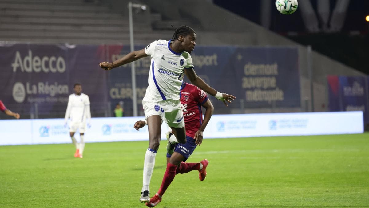 L2 J28 : Troyes écrase Dunkerque, Reims s'impose à Guingamp