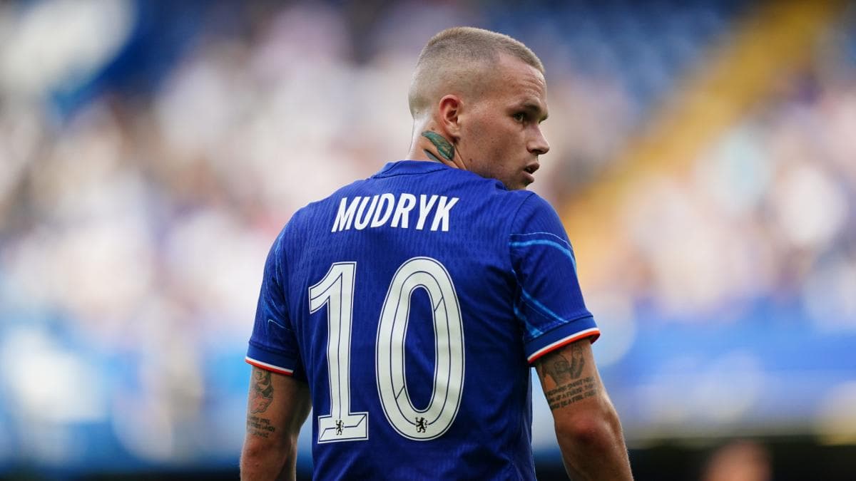 Mudryk s'entraîne en D7 anglaise malgré sa suspension pour dopage