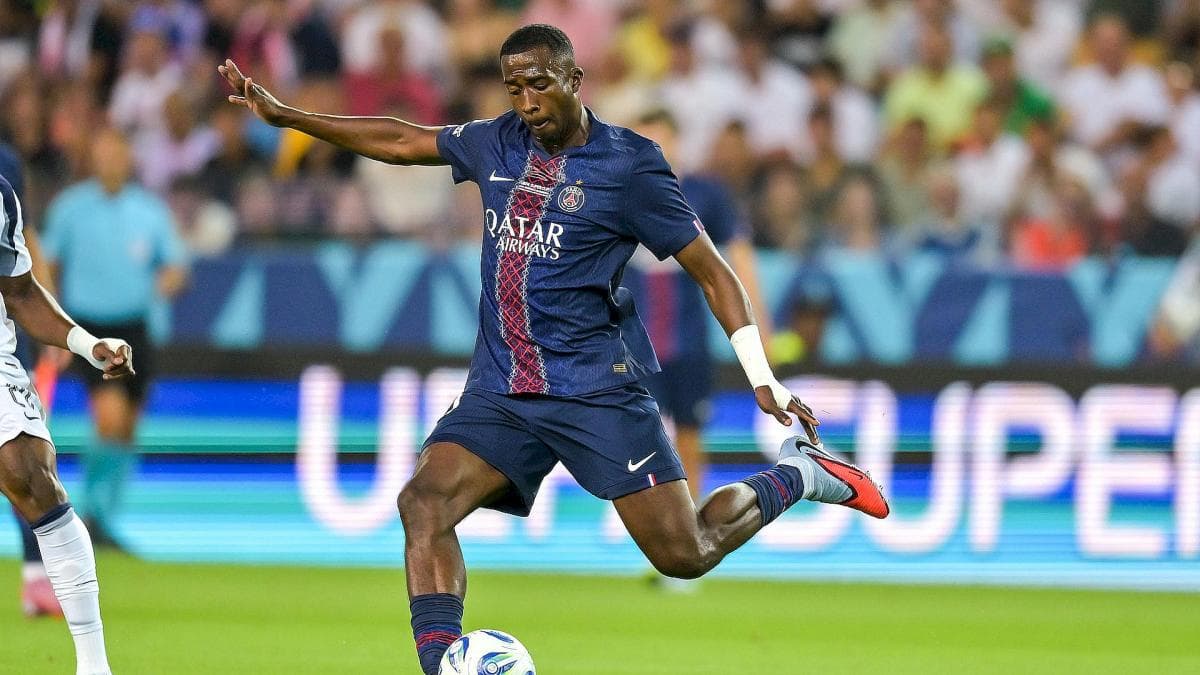 PSG : un ex-coéquipier de Pacho très confiant pour son retour