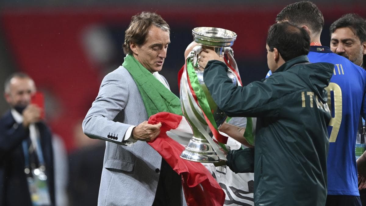 Mancini revient à la Squadra Azzurra après le chaos qatari