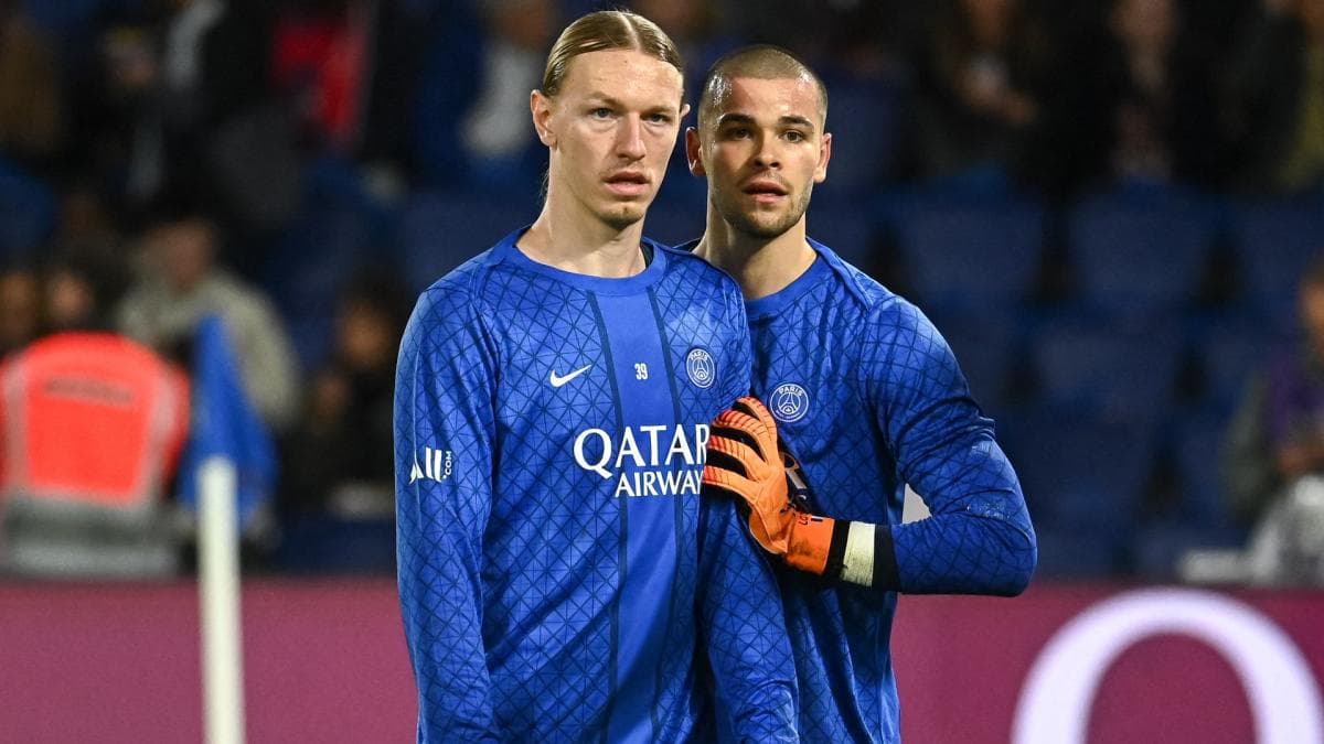 PSG : Safonov se prononce sur l'avenir de Lucas Chevalier