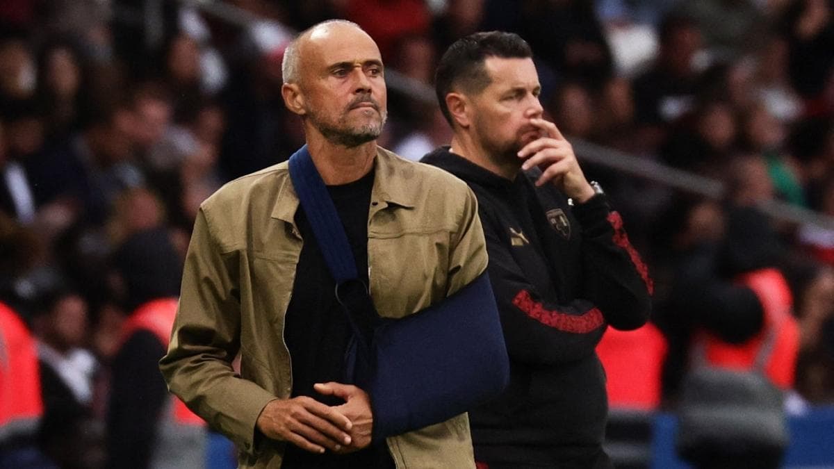 Lens-PSG : Pierre Sage exige que le match ait lieu à la date prévue