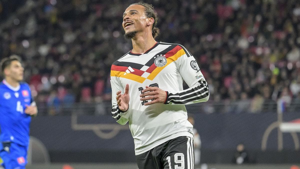 Sané sifflé à Stuttgart : la grogne monte contre l'ailier du Bayern