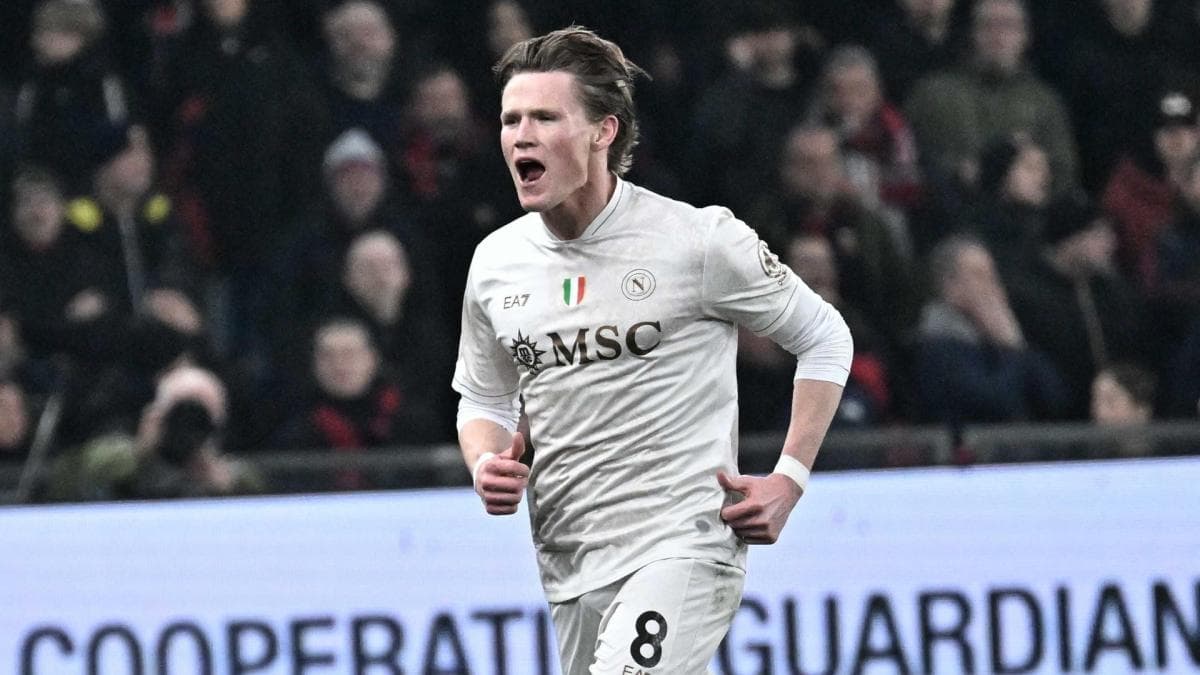 Serie A : Naples renverse Lecce et grimpe au classement