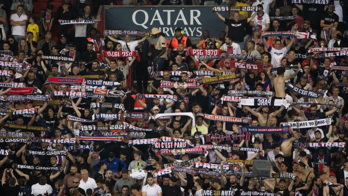 PSG humilie Chelsea : les supporters scandent des 'Olé' en tribunes