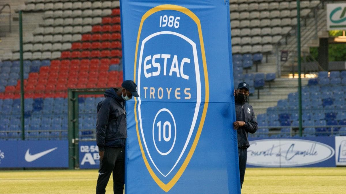 Troyes reprend la main, le Red Star s'enfonce dans le chaos rémois