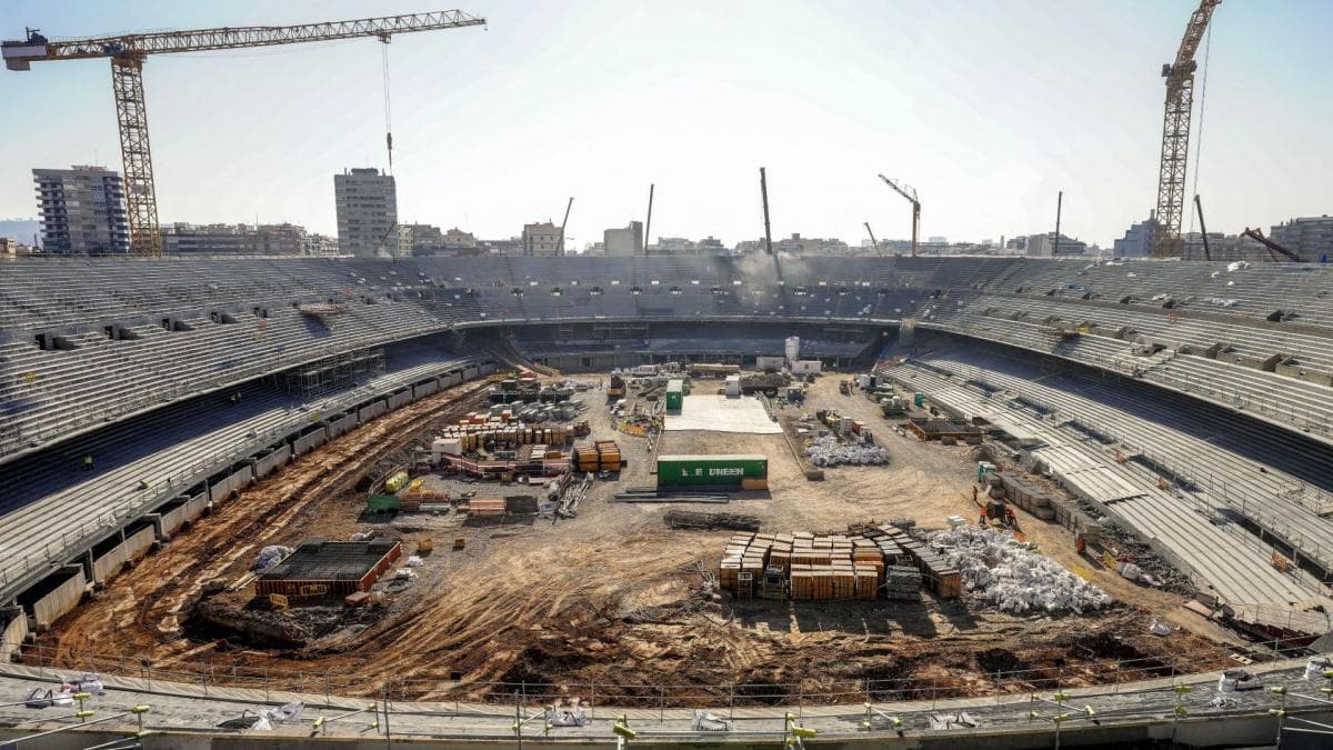 Barcelone amorce sa métamorphose - le Camp Nou entre en reconstruction