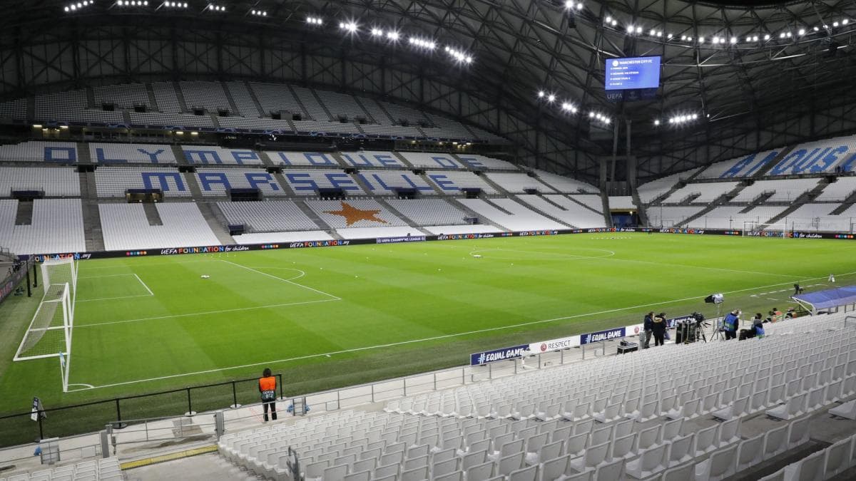 OM-OL : les supporters marseillais sifflent à la mi-temps