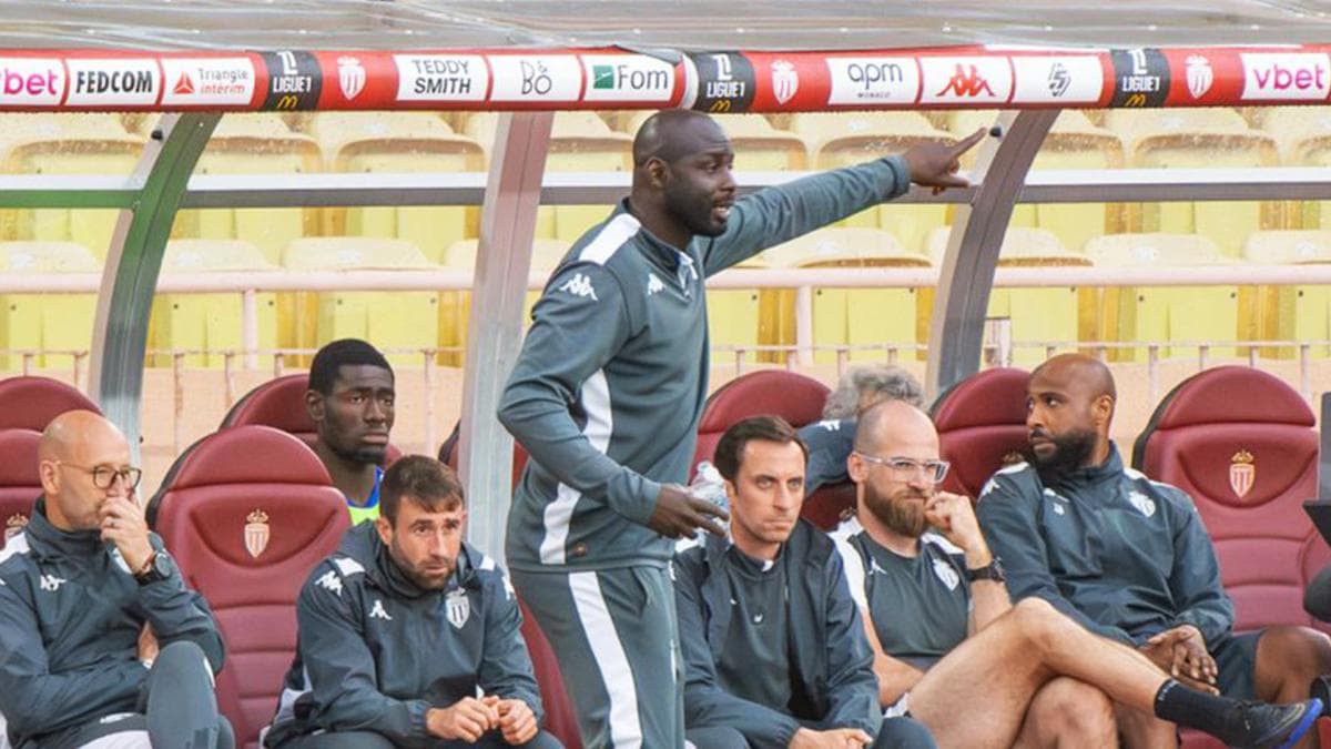 Djimi Traoré sort de l'ombre et vise le sommet en tant qu'entraîneur