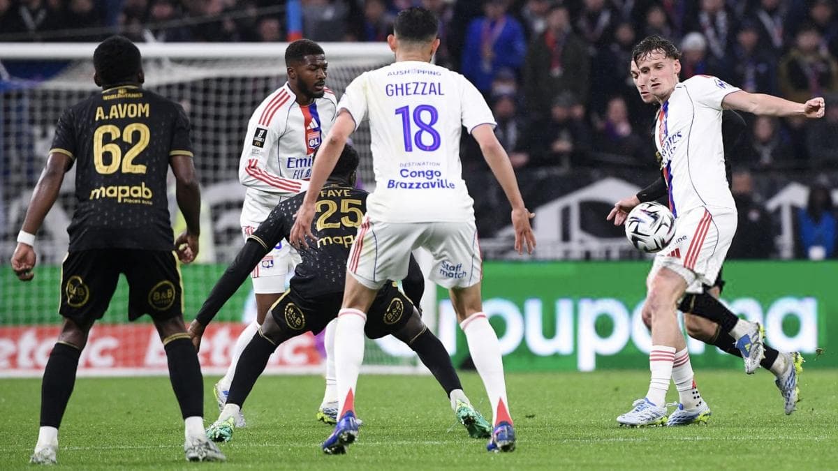 OL bat Lorient 2-0 et met fin à six matchs sans victoire