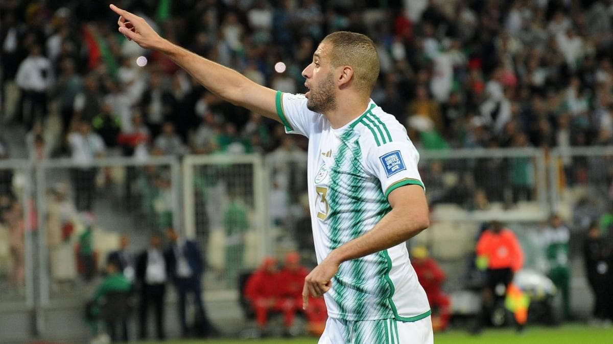 Islam Slimani quitte Cluj, une carrière en quête de dernier souffle