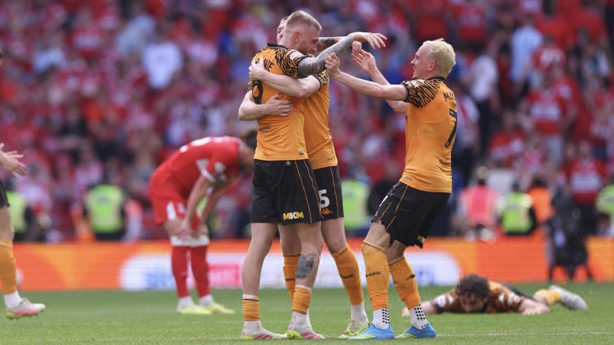 Hull City retrouve la Premier League après neuf ans d'exil