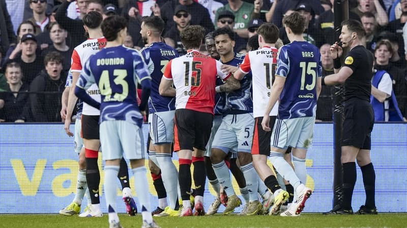 Ajax-Feyenoord : des fans bloquent une autoroute pour le Klassieker