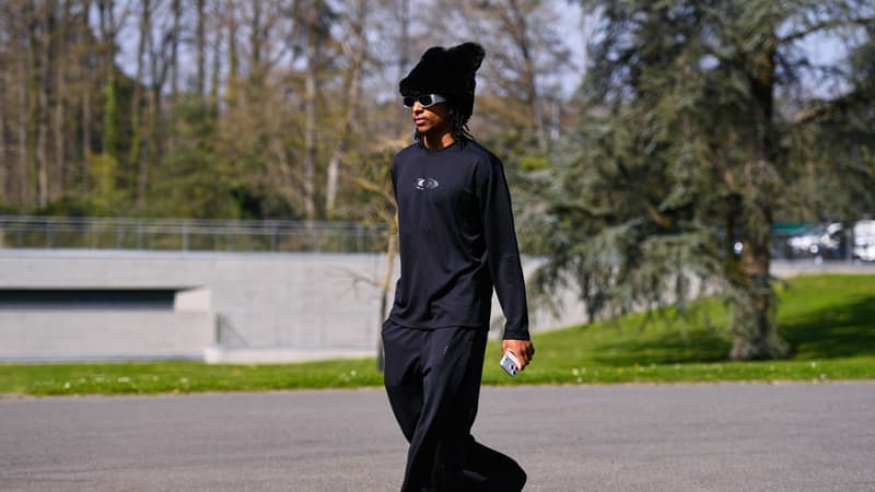 Olise et son chapeau lunaire : le look qui buzze à Clairefontaine